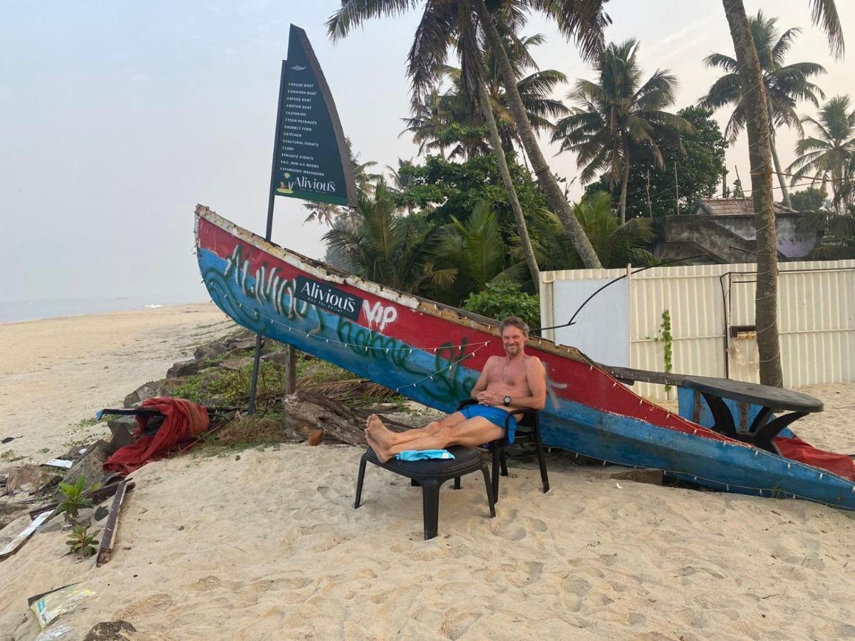 Alivious Beach Homestay Alappuzha Eksteriør bilde