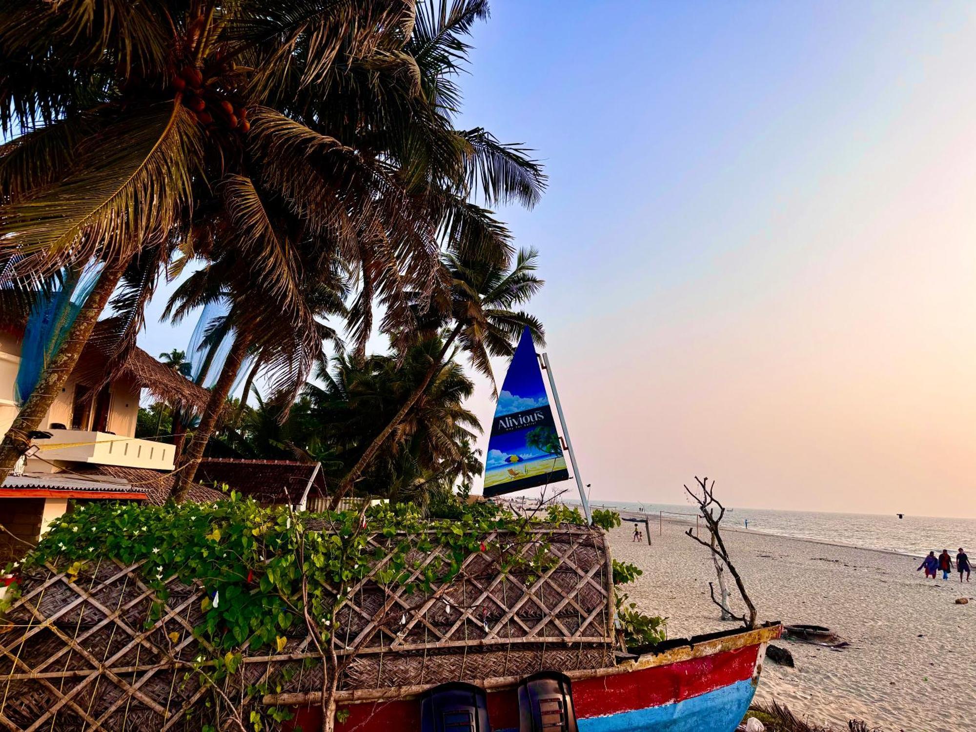 Alivious Beach Homestay Alappuzha Eksteriør bilde
