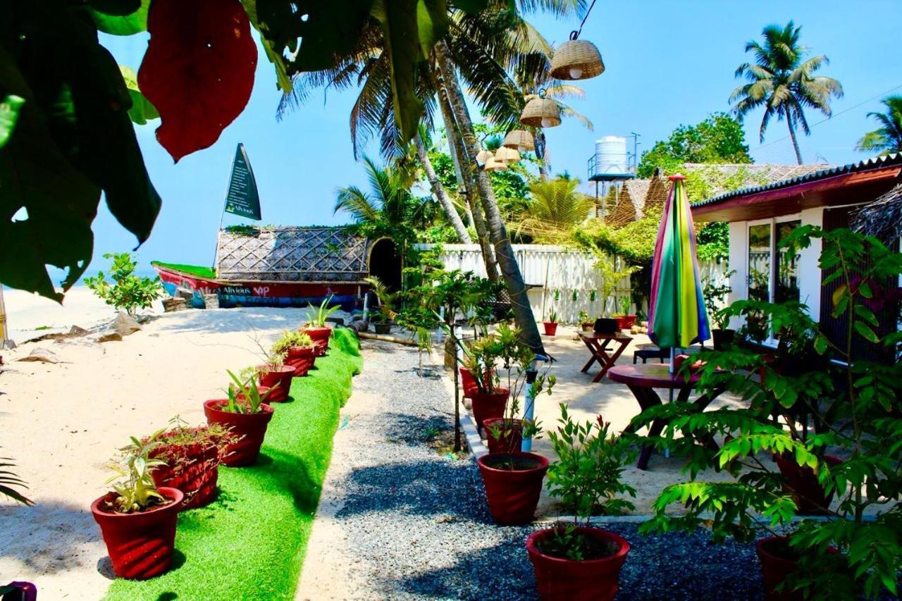 Alivious Beach Homestay Alappuzha Eksteriør bilde