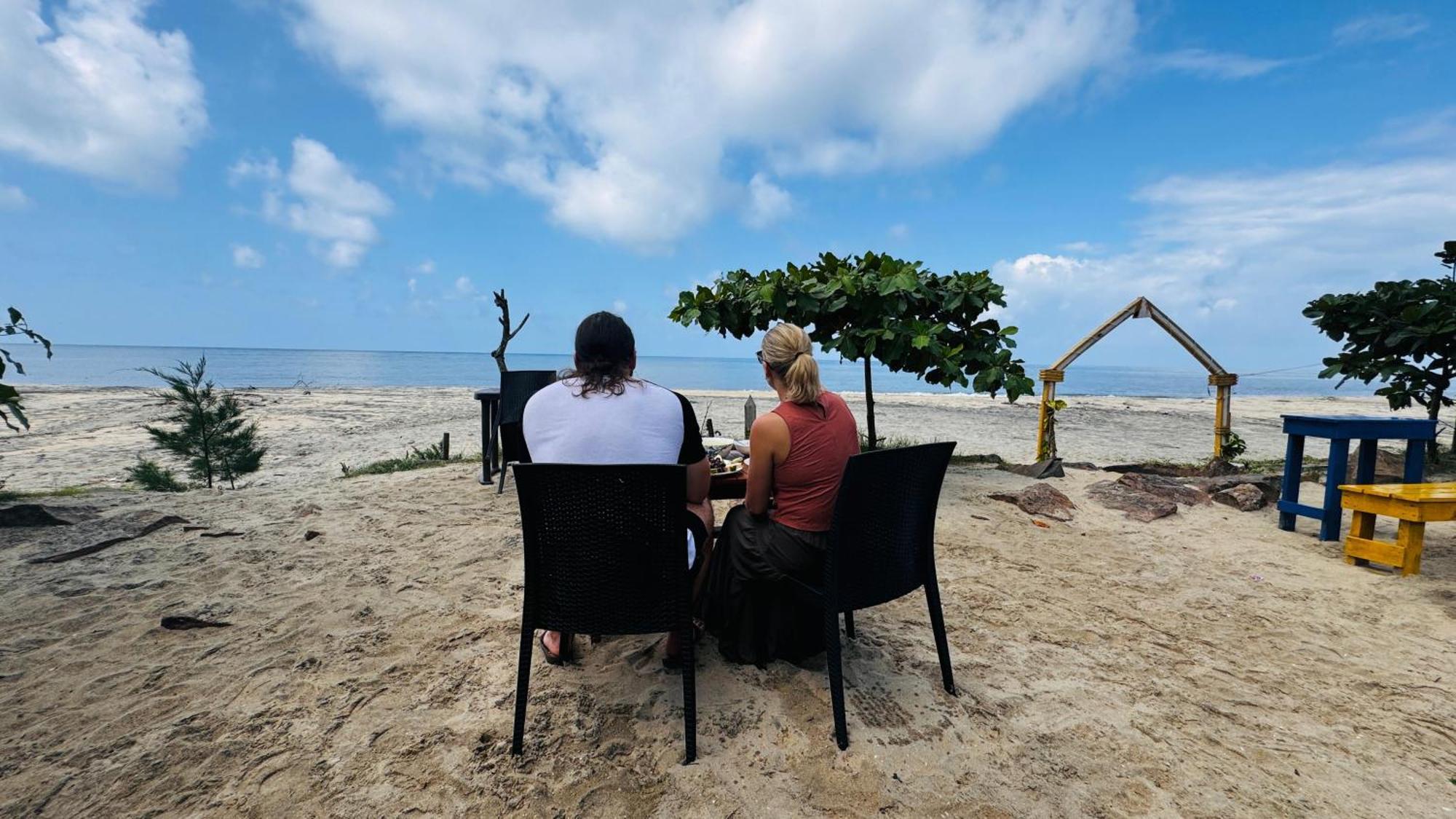 Alivious Beach Homestay Alappuzha Eksteriør bilde